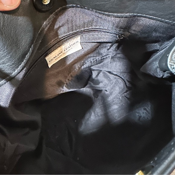 Vintage genuine leather black and gold purse - Picture 5 of 14